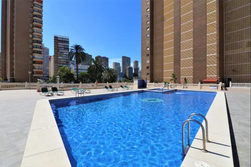 Precioso Apartamento A Estrenar En Primera Linea De Playa Benidorm Luaran gambar