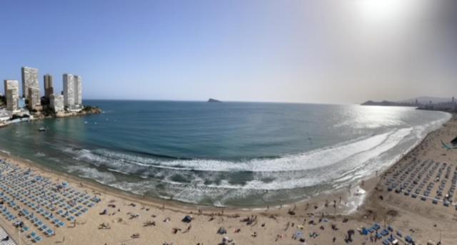Precioso Apartamento A Estrenar En Primera Linea De Playa Benidorm Luaran gambar