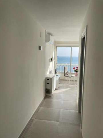 Precioso Apartamento A Estrenar En Primera Linea De Playa Benidorm Luaran gambar