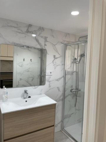 Precioso Apartamento A Estrenar En Primera Linea De Playa Benidorm Luaran gambar