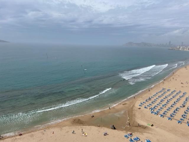 Precioso Apartamento A Estrenar En Primera Linea De Playa Benidorm Luaran gambar