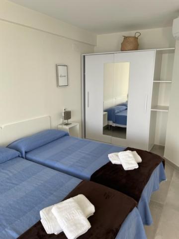 Precioso Apartamento A Estrenar En Primera Linea De Playa Benidorm Luaran gambar